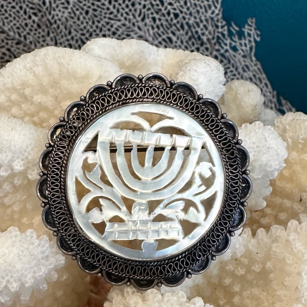 EUC Silver (950) and Mother of Pearl Jewish Menorah Candle Pendant/Brooch/Pin